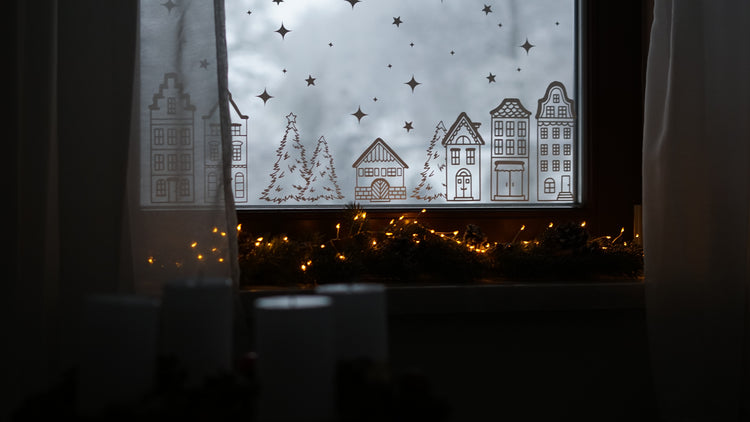Hier findest du alle Fenstersticker passend zum Thema Winter und Weihnachten.