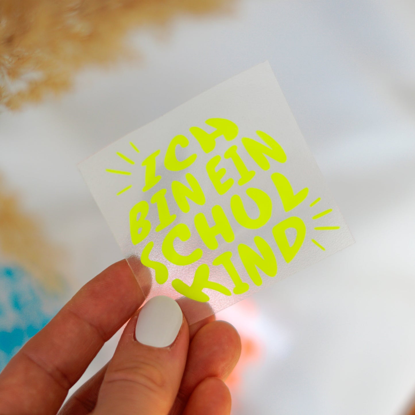 Buntes Bügelbild „Ich bin ein Schulkind“ in Neonfarben – Perfekt für den Schulanfang & DIY-Projekte