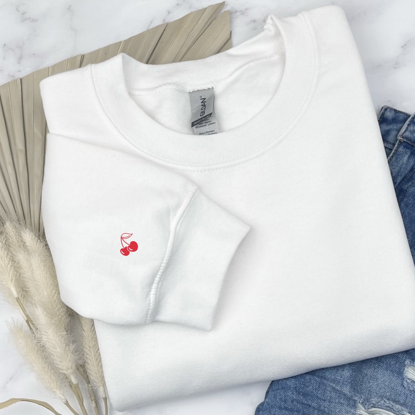 Fix & Fertiges Set „Mini Kirschen“ – 12 kleine Kirschen zum Aufbügeln. Ideal für T-Shirts, Taschen, Kissen und kreative Sommerprojekte.
