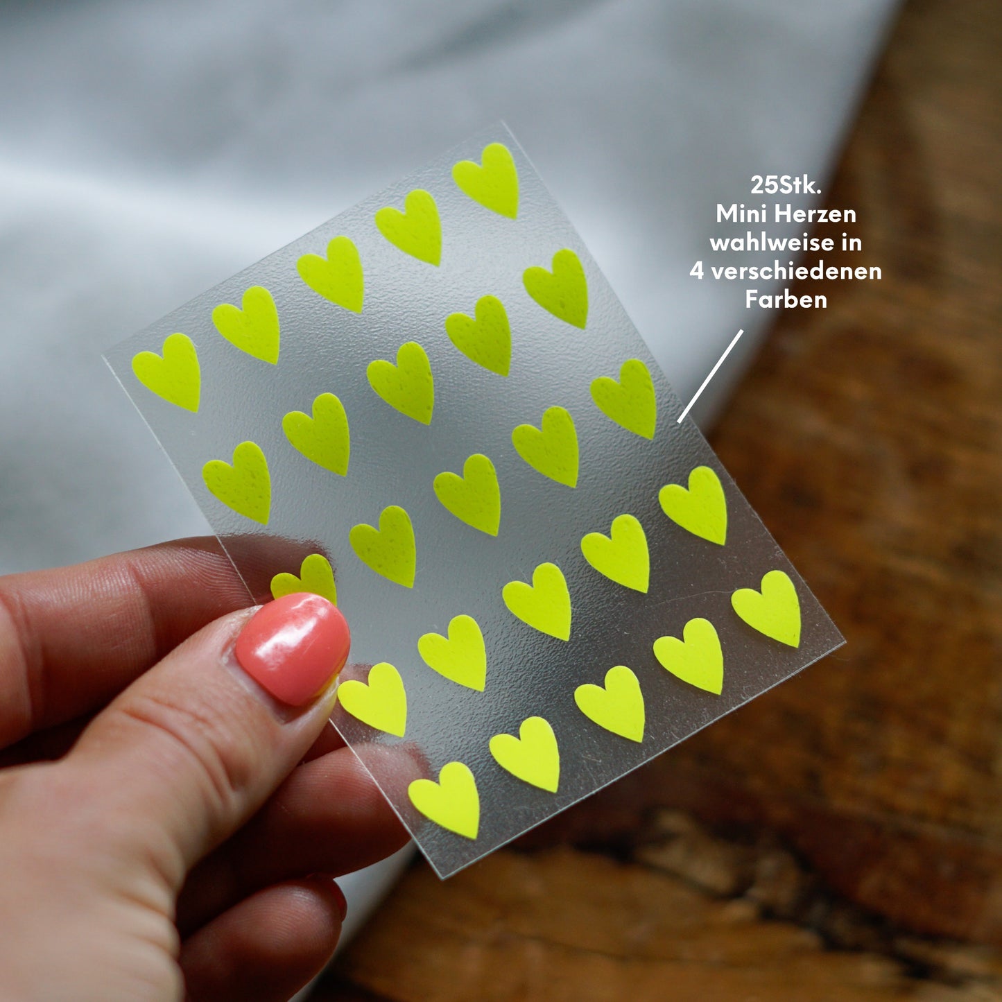 Mini Herzchen Bügelbild Set – 25 kleine Herzen in Neon & Pastell zum Aufbügeln