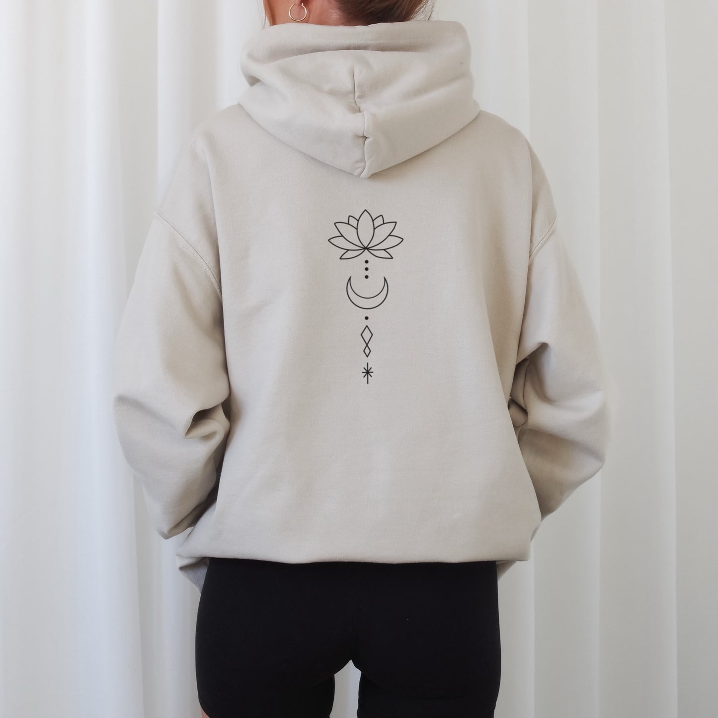 Boho Plotterdatei Set mit Sonnen- und Mondmotiven – ideal für spirituelle DIY-Projekte, Yoga-Shirt-Gestaltung und kreative Achtsamkeitspraxis.