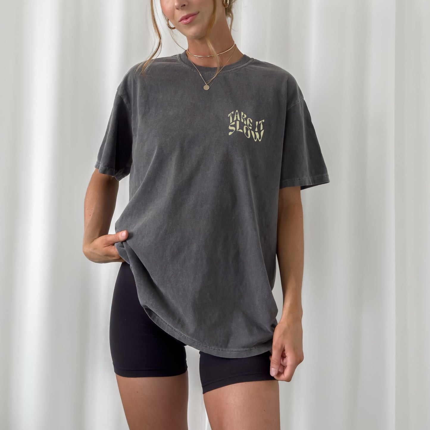 2 digitale Plotterdateien mit Front- & Rückenprints im Statement-Stil: La Dolce Vita & Slow Life Club - ideal für DIY-Shirts & Hoodies.