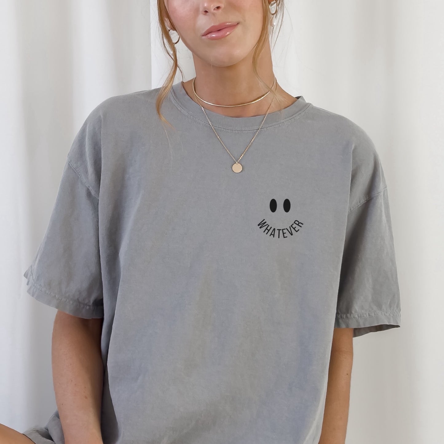 Digitale Plotterdatei mit zwei Smiley-Designs: Ein Smiley mit „NO“ als Augen und ein Smiley mit „WHATEVER“ als gebogenem Mund. Perfekt für Hoodies, Shirts und Accessoires.