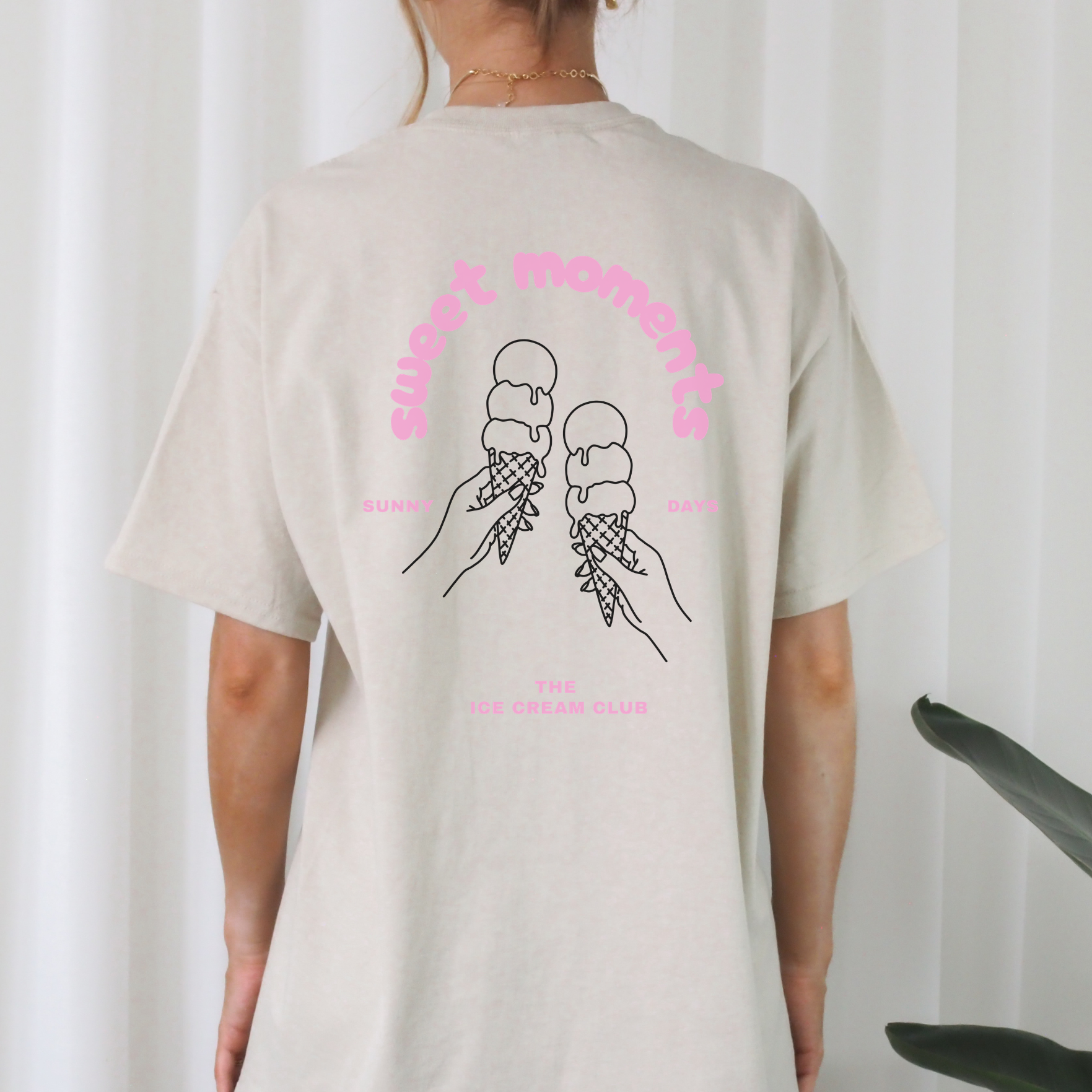 Plotterdatei „Sweet Moments“ mit zwei Eiswaffeln im Line-Art-Stil sowie Front- & Backprint für sommerliche Shirts, SVG DXF PNG