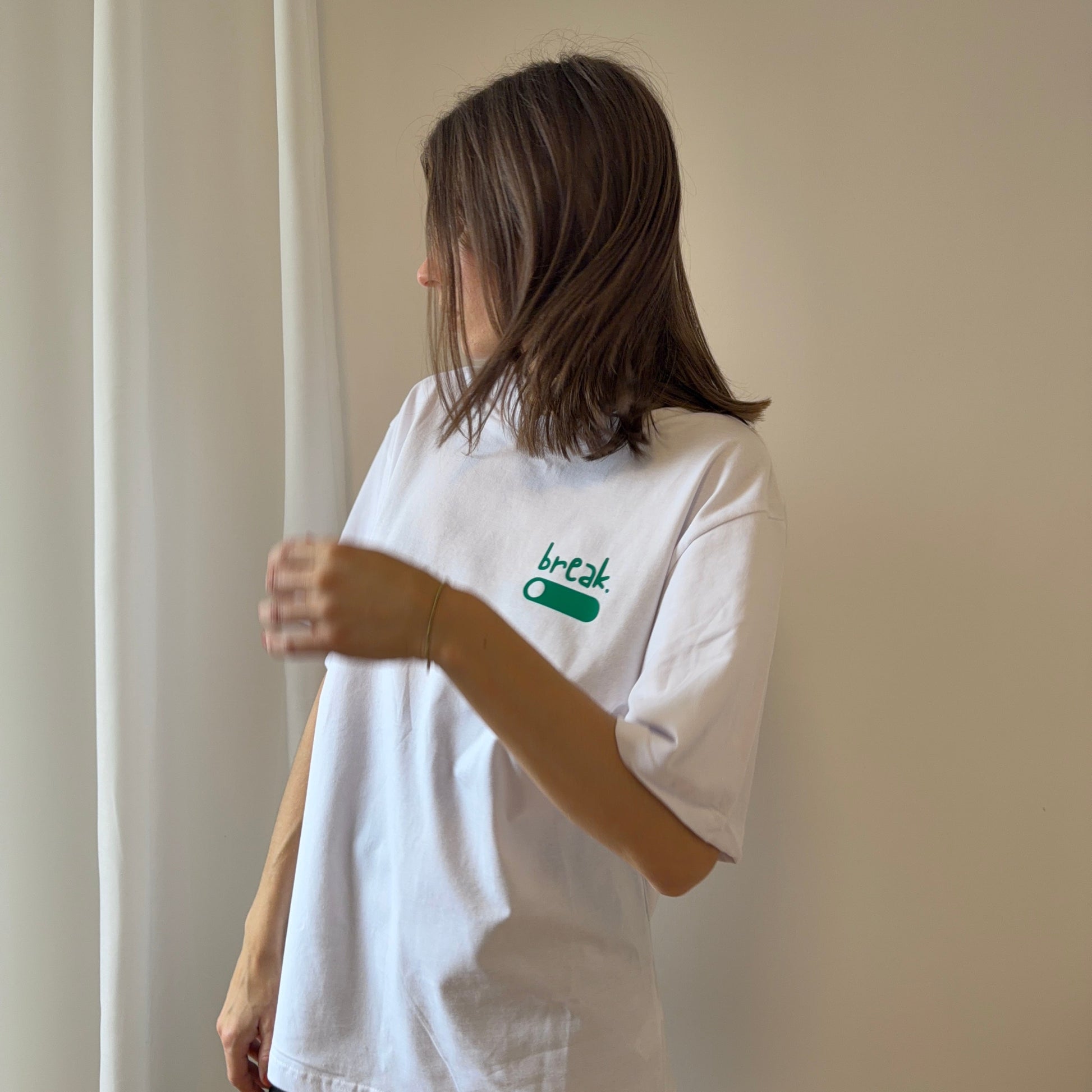 Plotterdatei „Break“ mit dem Spruch „what is your time out?“ und vielen kleinen Symbolen für verschiedene Hobbys wie Stricken, Nähen, Backen, Radfahren, Kochen und Laufen. Minimalistisches Line-Art-Design, entstanden in Kooperation mit Sandrina von @sunnio.sewingstorys. Ideal für Shirts, Taschen und kreative DIY-Projekte.