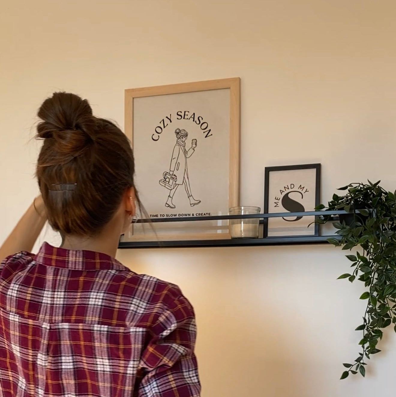 Cozy Season Art mit Nähmaschine als Poster