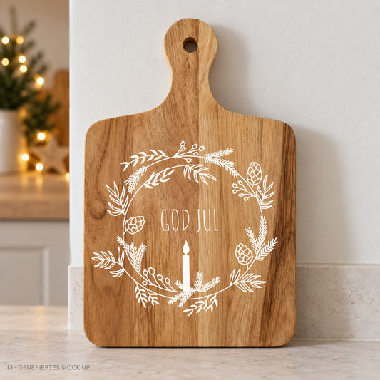 Skandinavische Plotterdatei ‚God Jul‘ mit feinem Line Art Weihnachtskranz aus Tannenzweigen, Zapfen und Kerze – minimalistisches Weihnachtsdesign.