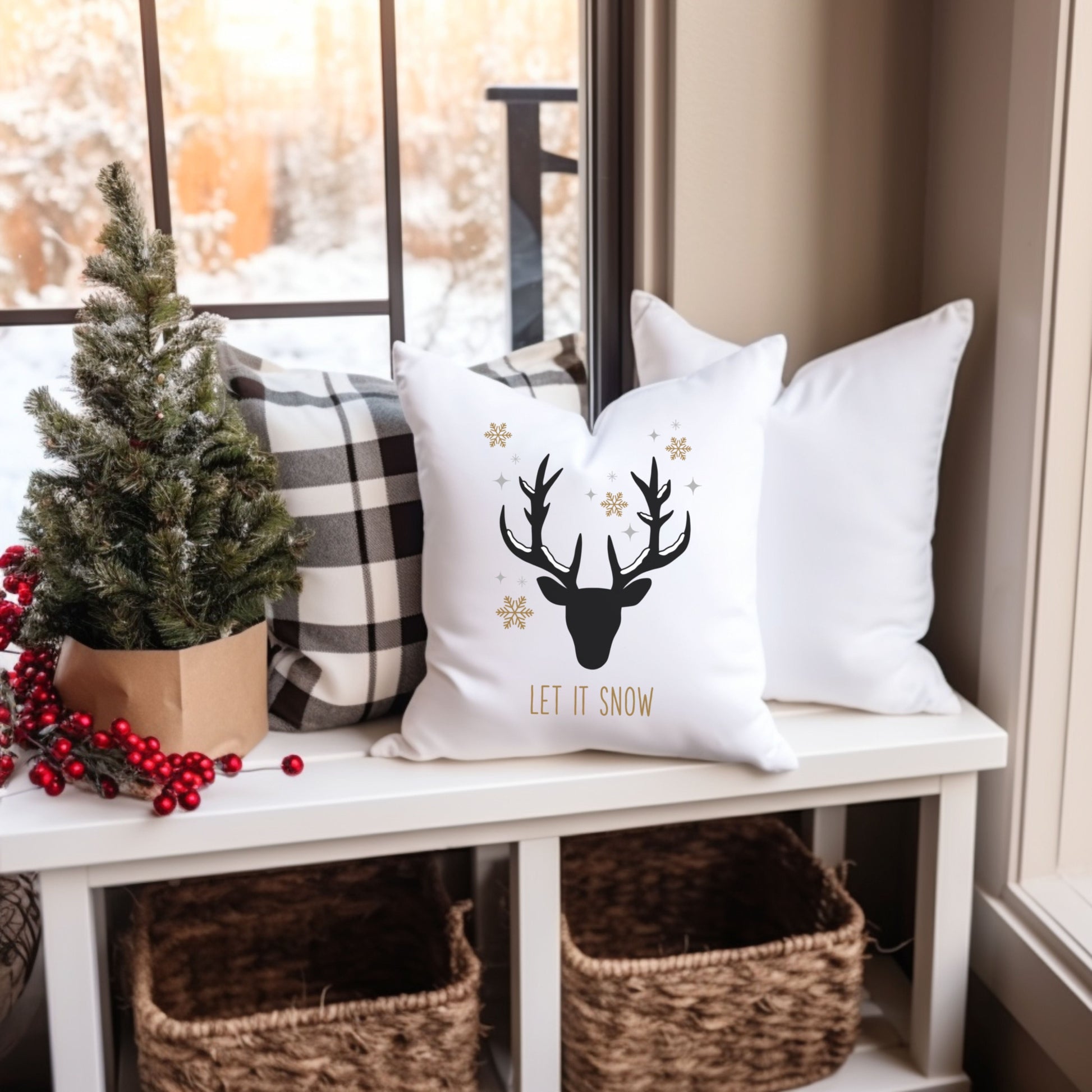 Let it Snow Plotterdatei mit Hirsch und Schneeflocken für winterliche Weihnachtsdeko, Kissen und selbstgemachte Weihnachtsgeschenke