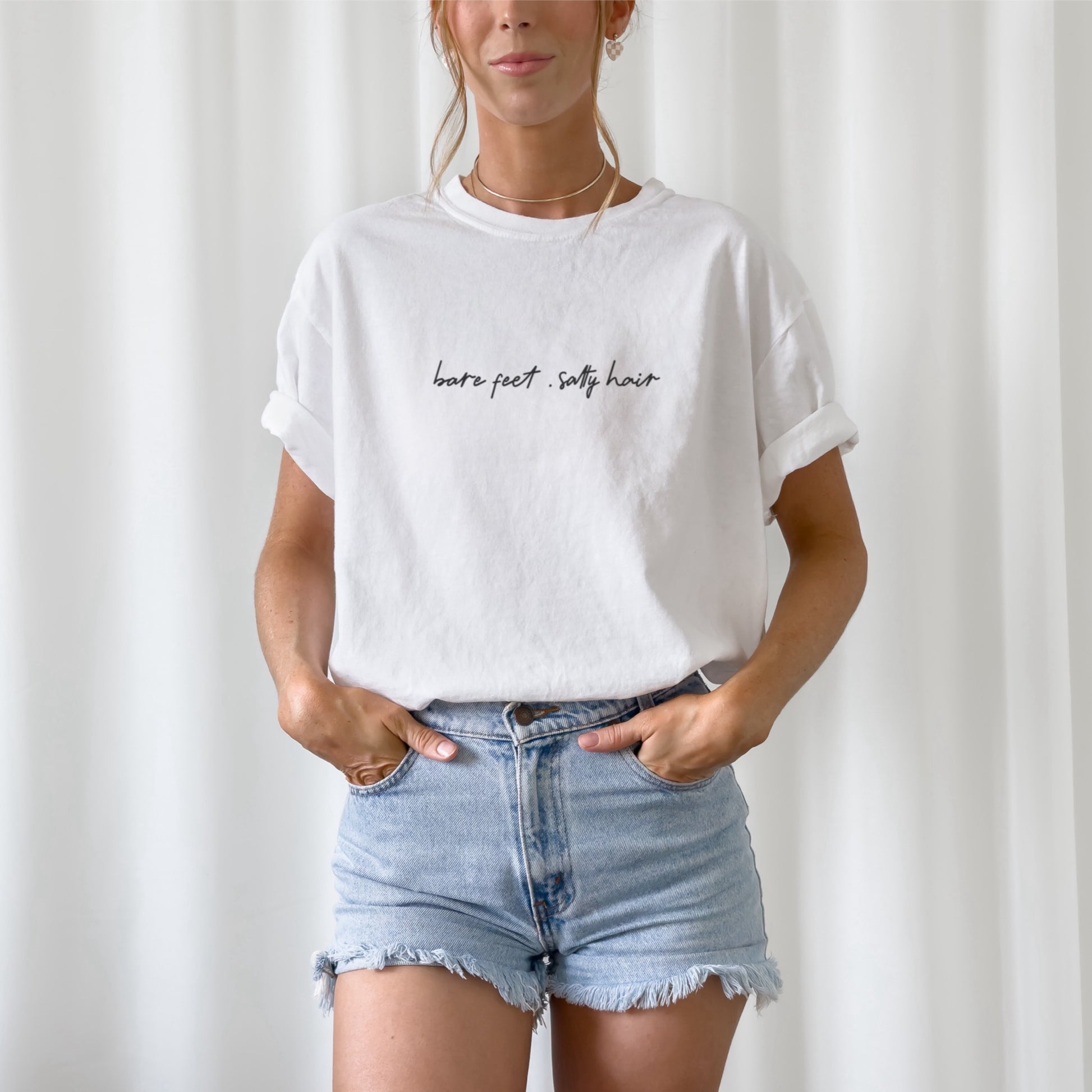 Plotterdatei-Set mit 11 minimalistischen Sommersymbolen und Sprüchen im Line Art Stil – Sonne, Palme, Zitrone, Welle, Melone uvm. für sommerliche DIY-Projekte.