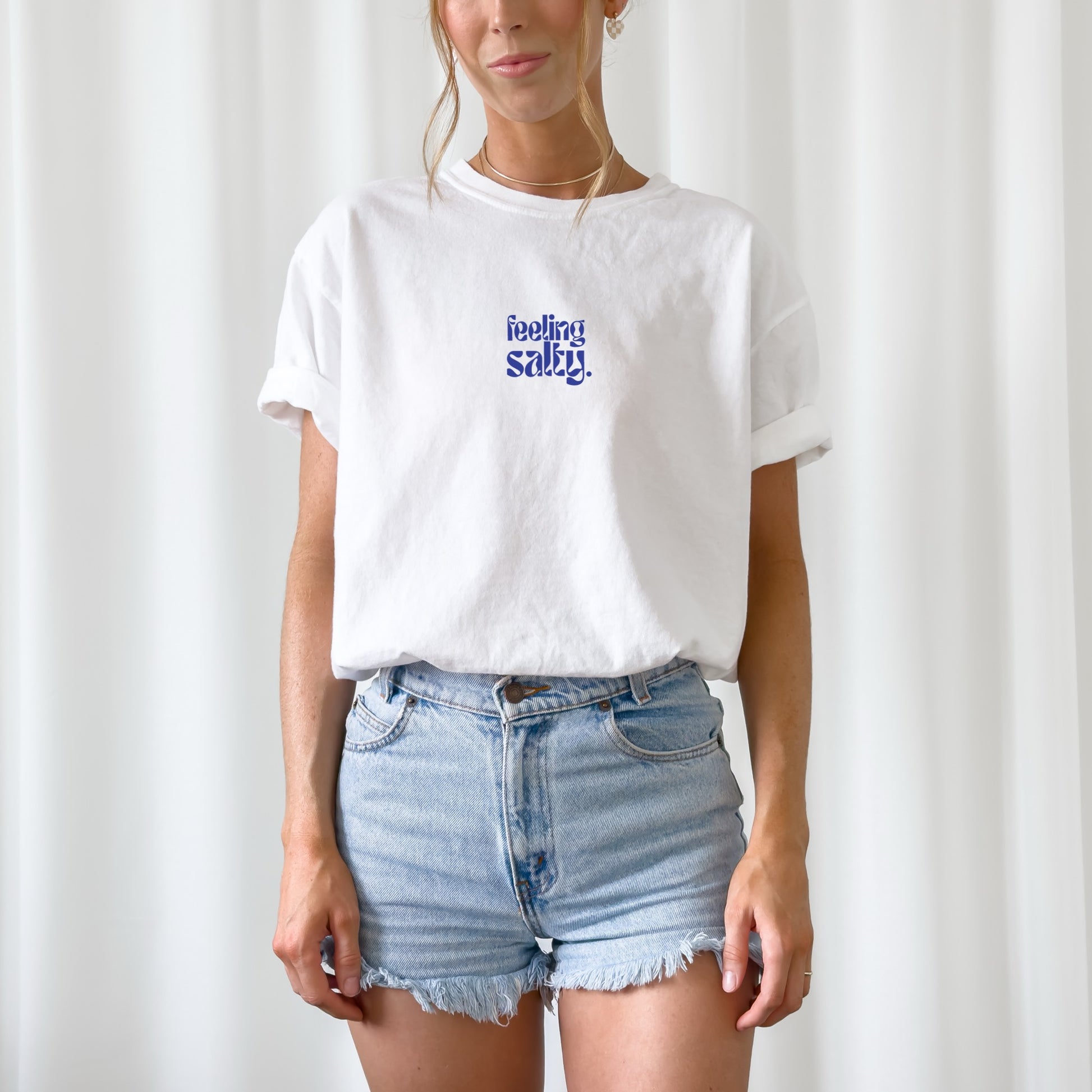 4 digitale Plotterdateien mit Front- & Rückenprints im Statement-Stil: La Dolce Vita, Slow Life Club, Vitamin sea & Summer Vibes inkl. Ärmelmotiv – ideal für DIY-Shirts & Hoodies.