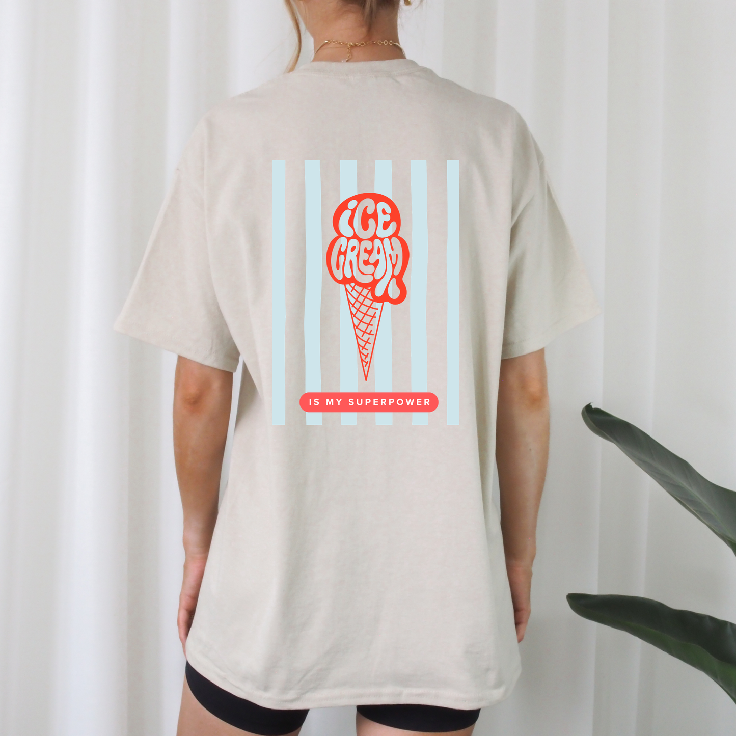 Plotterdatei „Ice Cream“ mit Eisgrafik, Statement-Schriftzug und Front- & Backprint im Retro Stil, SVG DXF PNG