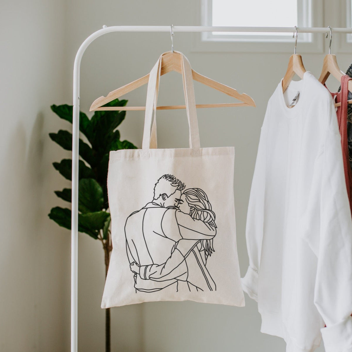 This is Us Plotterdatei mit Liebespaar Line Art und Our Life Our Story Our Home Schriftzug für Partner Hoodies und persönliche DIY Geschenke