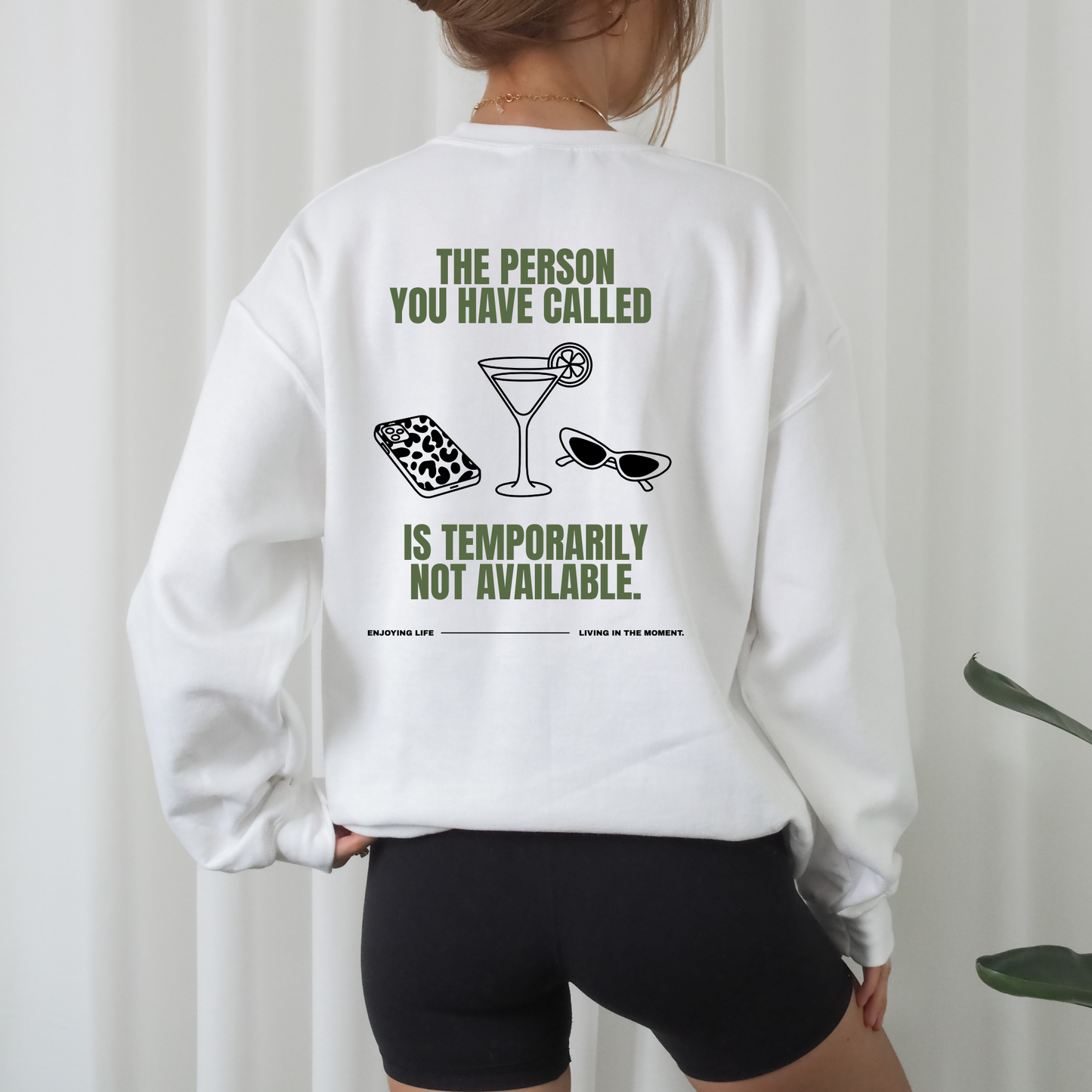 Plotterdatei „The Person You Have Called Is Temporarily Not Available“ mit Cocktail, Sonnenbrille und Smartphone als Front- & Backprint, SVG DXF PNG