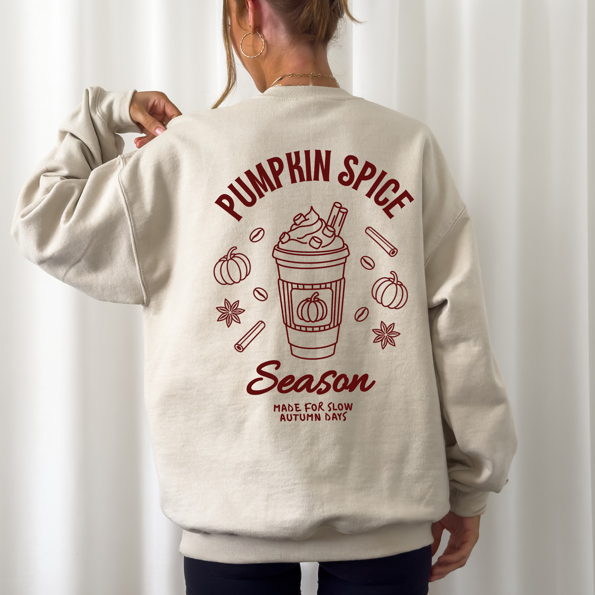 Plotterdatei Pumpkin Spice Season mit Pumpkin Spice Latte, Kürbissen, Zimt und herbstlichen Motiven für Sweater, Hoodies und Stoffbeutel