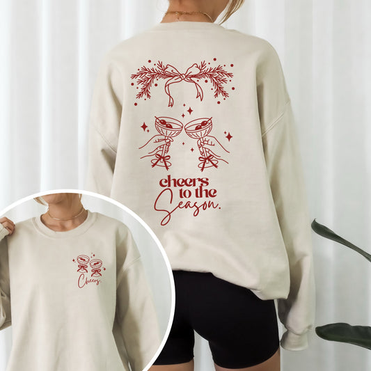Zweiteilige Plotterdatei Weihnachten – Cheers to the Season, festliches Design mit Gläsern, Schleife & Zweigen für Christmas Sweater & DIY-Projekte.“