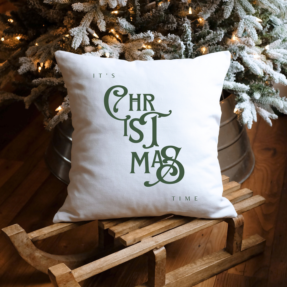 Plotterdatei It’s Christmas Time – plakativer Weihnachts-Spruch mit großem CHRISTMAS Typo, perfekt für Sweater, Hoodies & festliche DIY-Projekte.