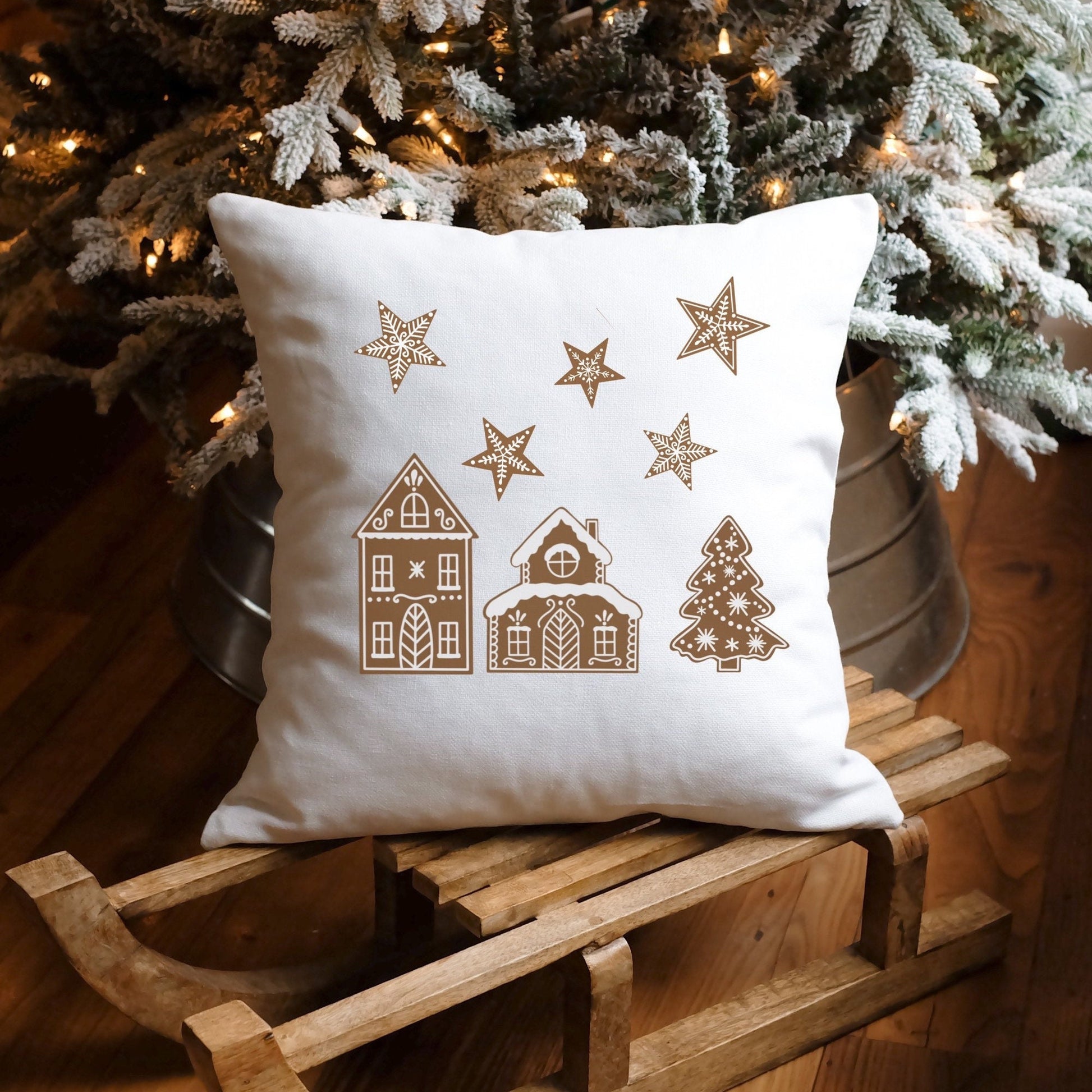 Plotterdatei Lebkuchendorf mit weihnachtlichen Häusern, Tannenbäumen, Sternen und Lebkuchenmännchen als SVG, PNG und DXF
