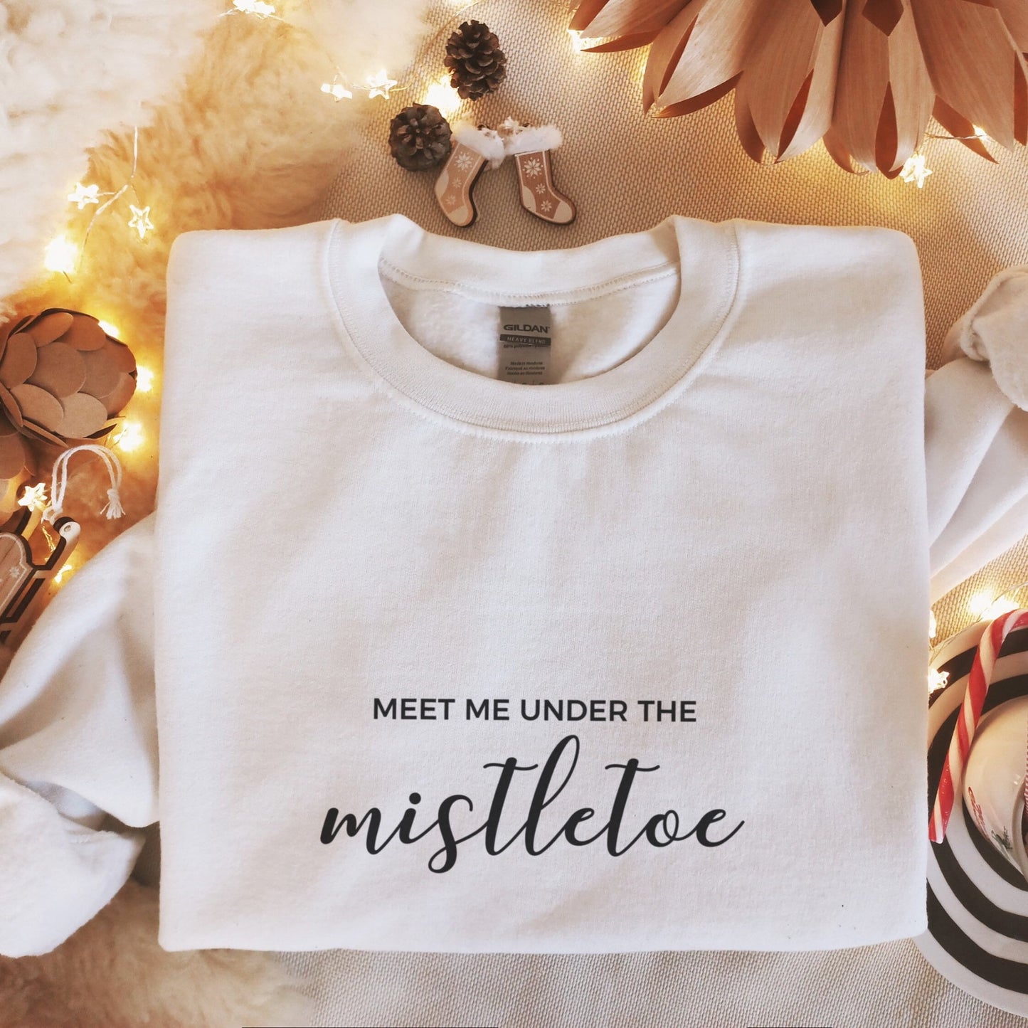 Plotterdatei SVG Mistelzweig Weihnachten – minimalistisches Line Art Mistletoe Motiv. Perfekt für Fensterbilder, Karten, Shirts & winterliche Deko.